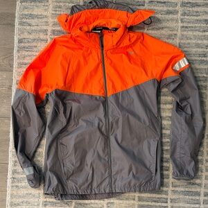 Nike Men's Vibrant Orange and Gray Windbreaker Running Raincoat Jacket